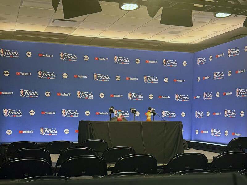 professional av services for press conferences
